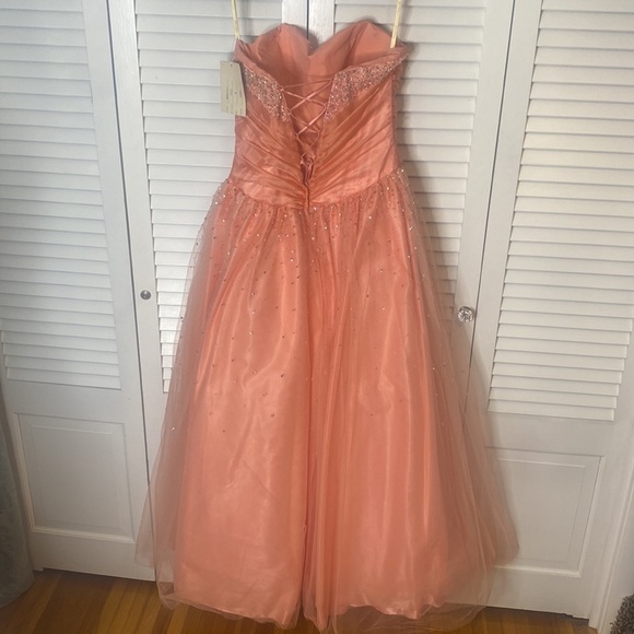 JOLI Prom | Coral Strapless Ballgown | Size 14 - Picture 4 of 8